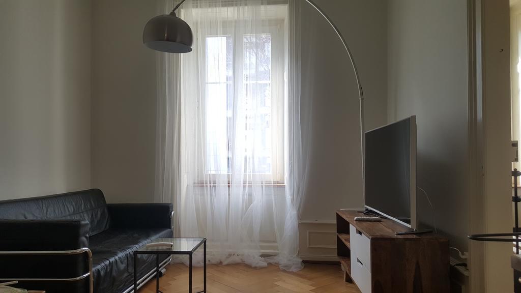 Basel Charme Apartments Chambre photo